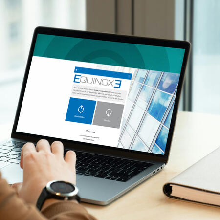 Notebook mit Startscreen von Cryptshare